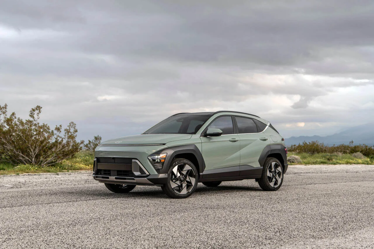 Hyundai полностью переработал популярный кроссовер Kona