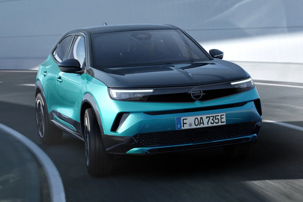 Opel предлагает жителям ФРГ арендовать кроссовер за 11 тысяч рублей в месяц