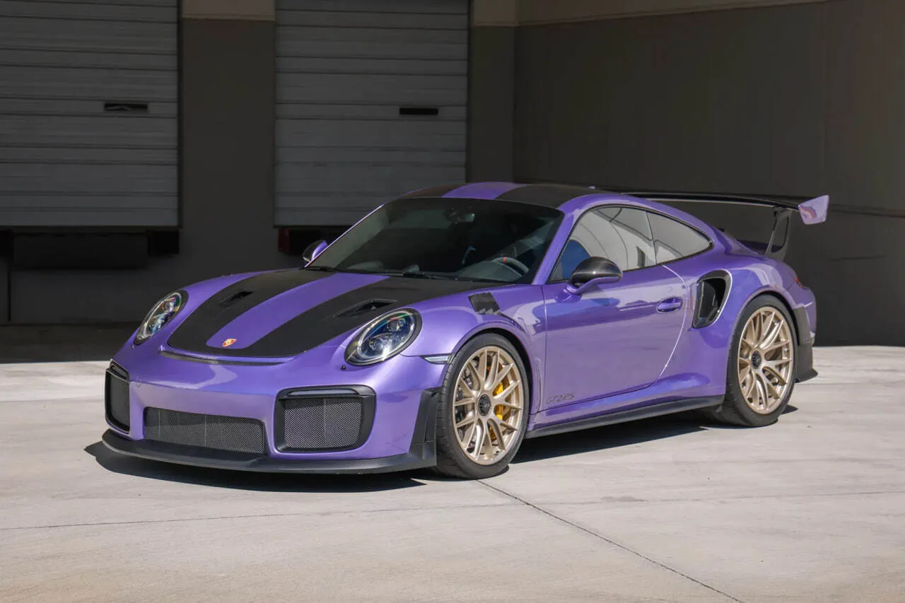 Porsche 911 GT2 RS впервые продали за 79 млн рублей