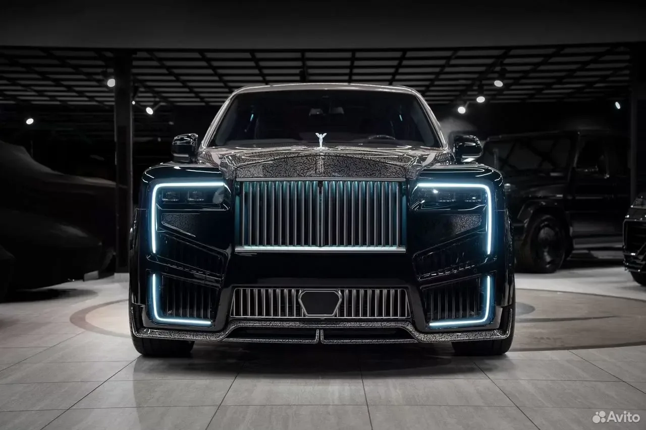 В России на продажу выставили Rolls-Royce Cullinan за 190 млн рублей