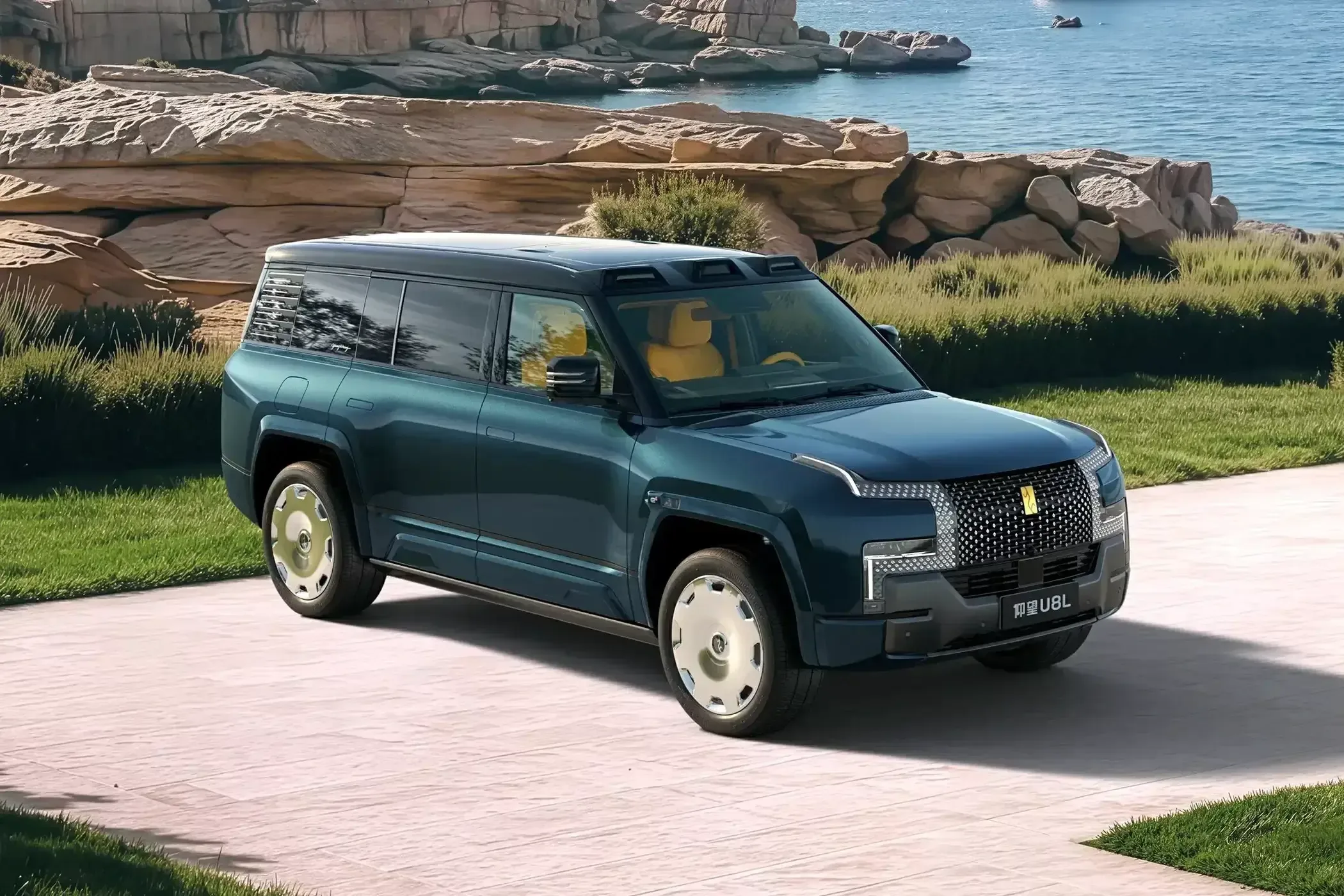 Внедорожник BYD Yangwang U8L предложит роспись салона в стиле Rolls-Royce