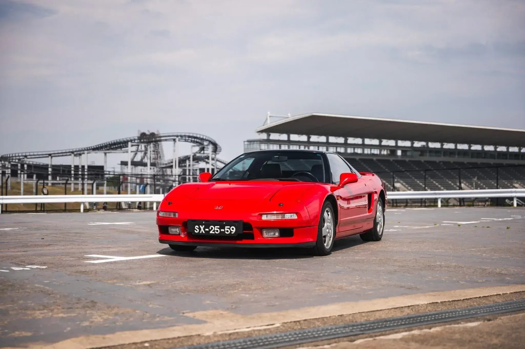 Honda NSX автогонщика Айртона Сенны выставили на аукцион за миллион долларов