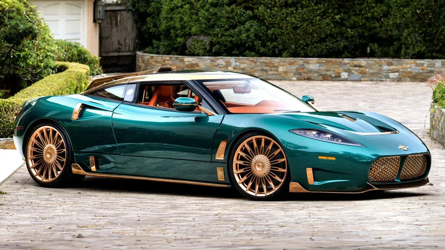 Spyker представил 800-сильный суперкар Preliator XXV с механической коробкой передач