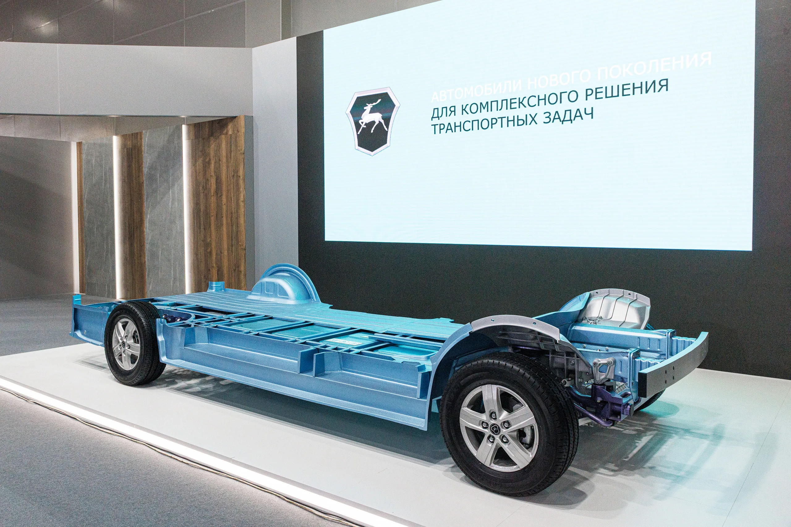 Путину представили новую модульную платформу для «Газелей»