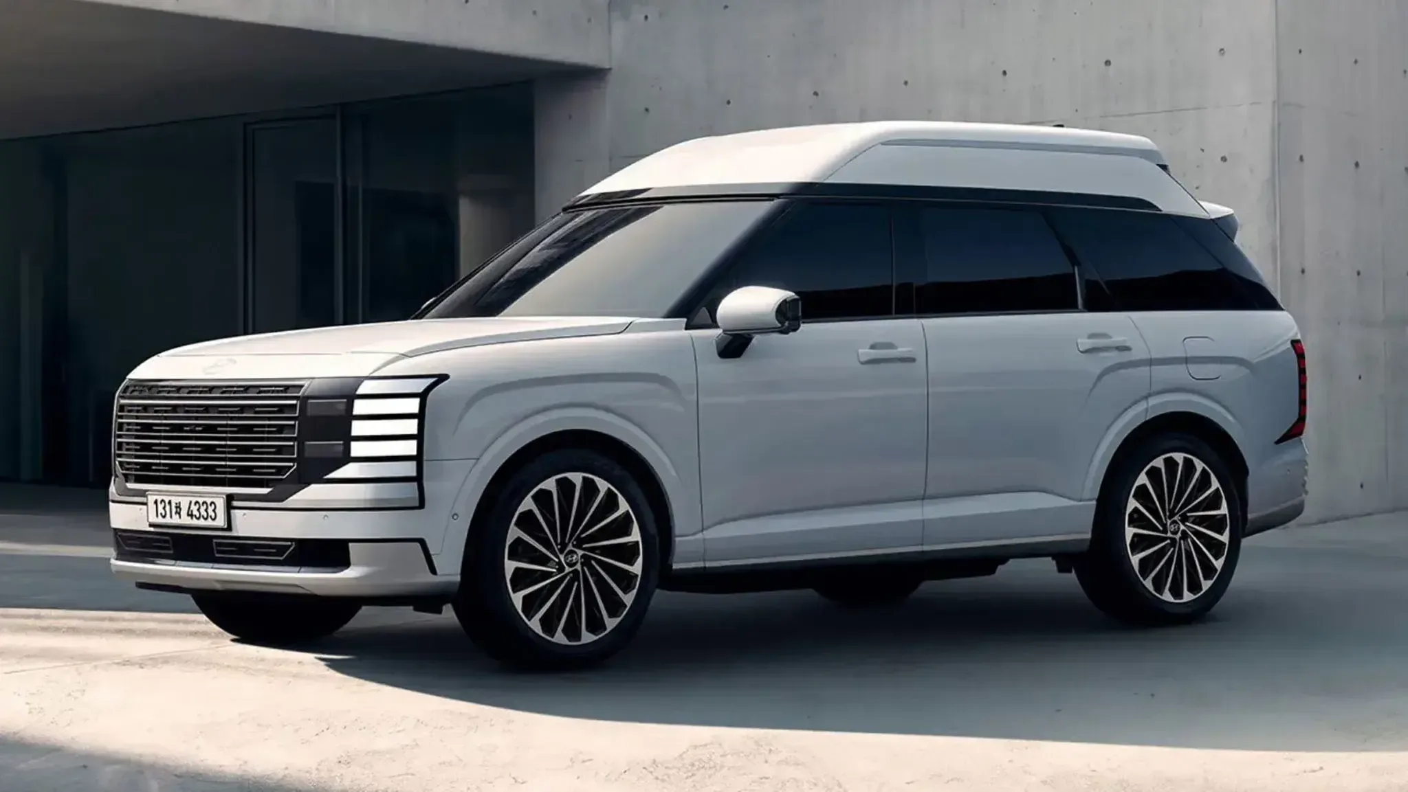 Внедорожник Hyundai Palisade получил подсветку потолка в духе Rolls‑Royce