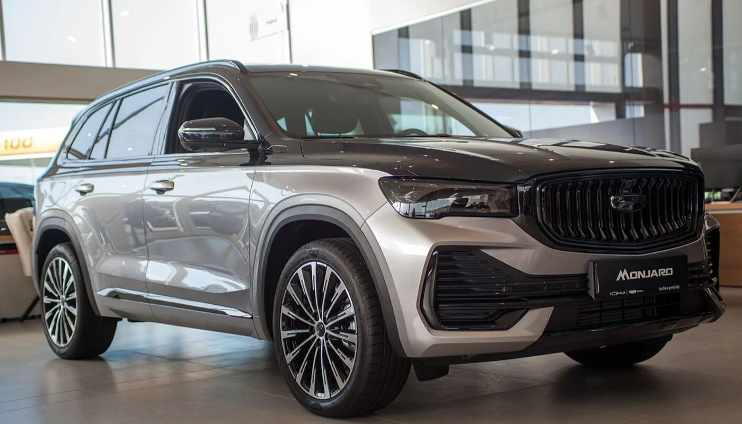 Белорусский Maybach: в Белоруссии представили пакет тюнинга для Geely Monjaro