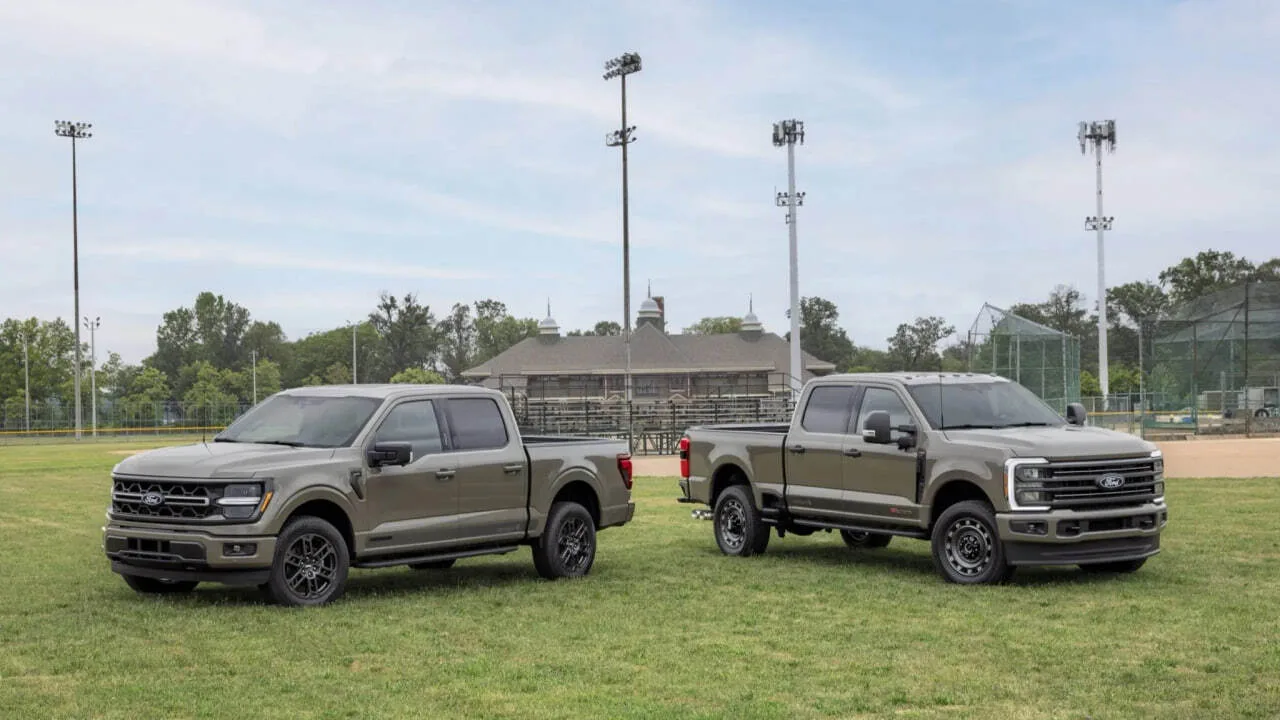 Ford обновил F-150: новый мотор, отделка Carhartt и автопилот для прицепа