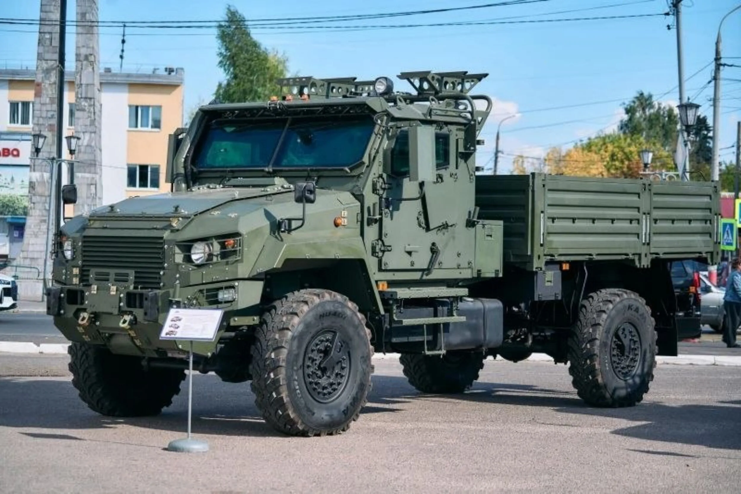 КамАЗ показал армейский грузовик с капотной кабиной из Мурома