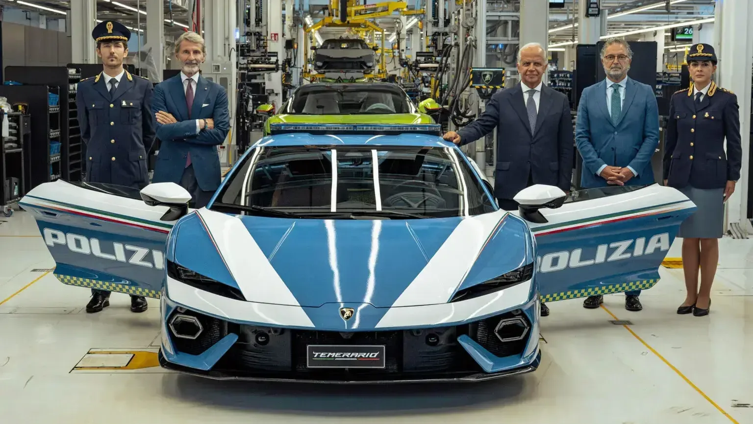 Lamborghini представила полицейский суперкар Temerario для экстренной доставки донорских органов