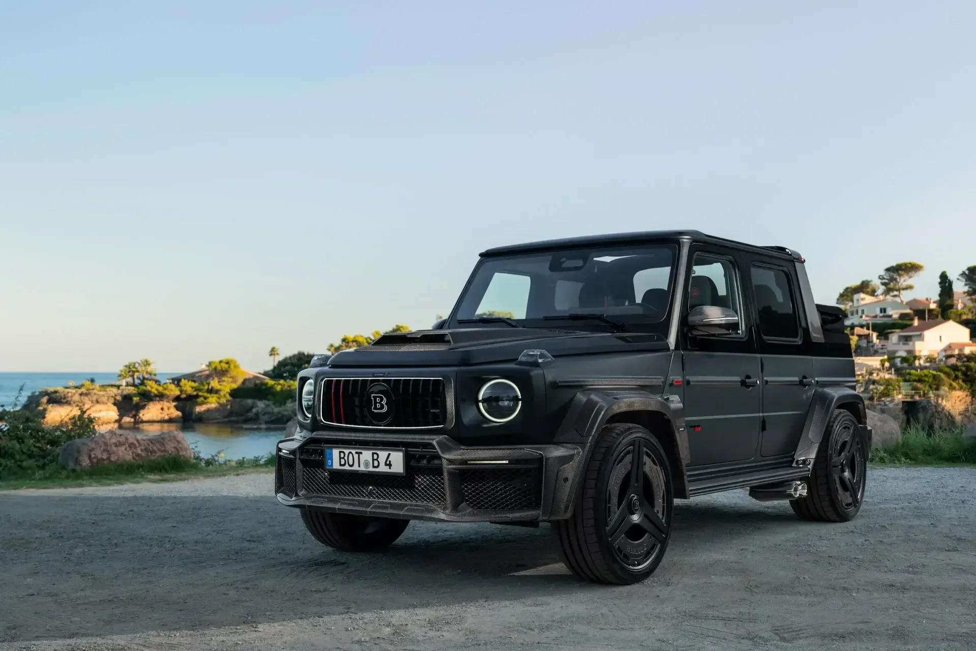 Турбокабриолет из «Гелика»: представлен Brabus 900 Rocket Edition