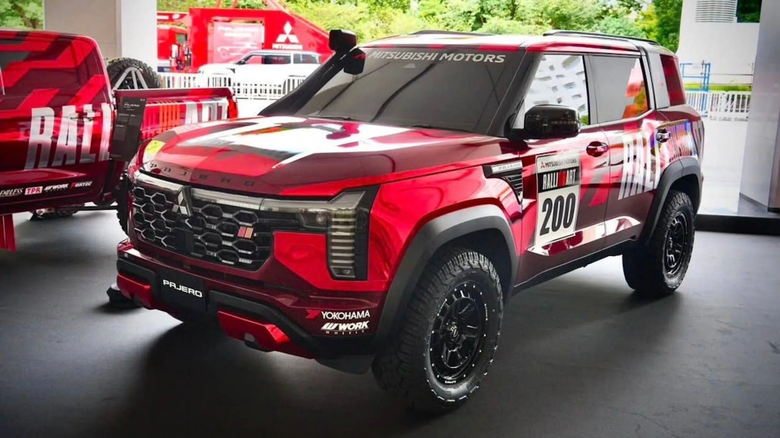 Mitsubishi подготовит новый Pajero к стартам в гонках