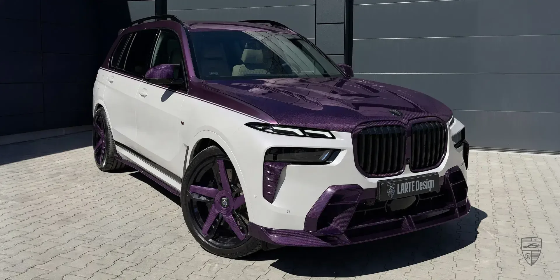Ателье Larte Design подготовило для BMW X7 обвес из особой разновидности карбона