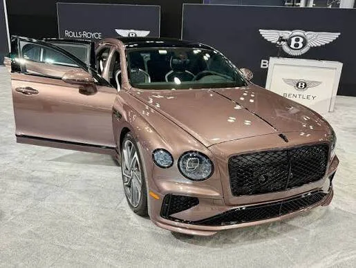 Bentley Flying Spur самого скандального принца Великобритании продают за 14 млн рублей