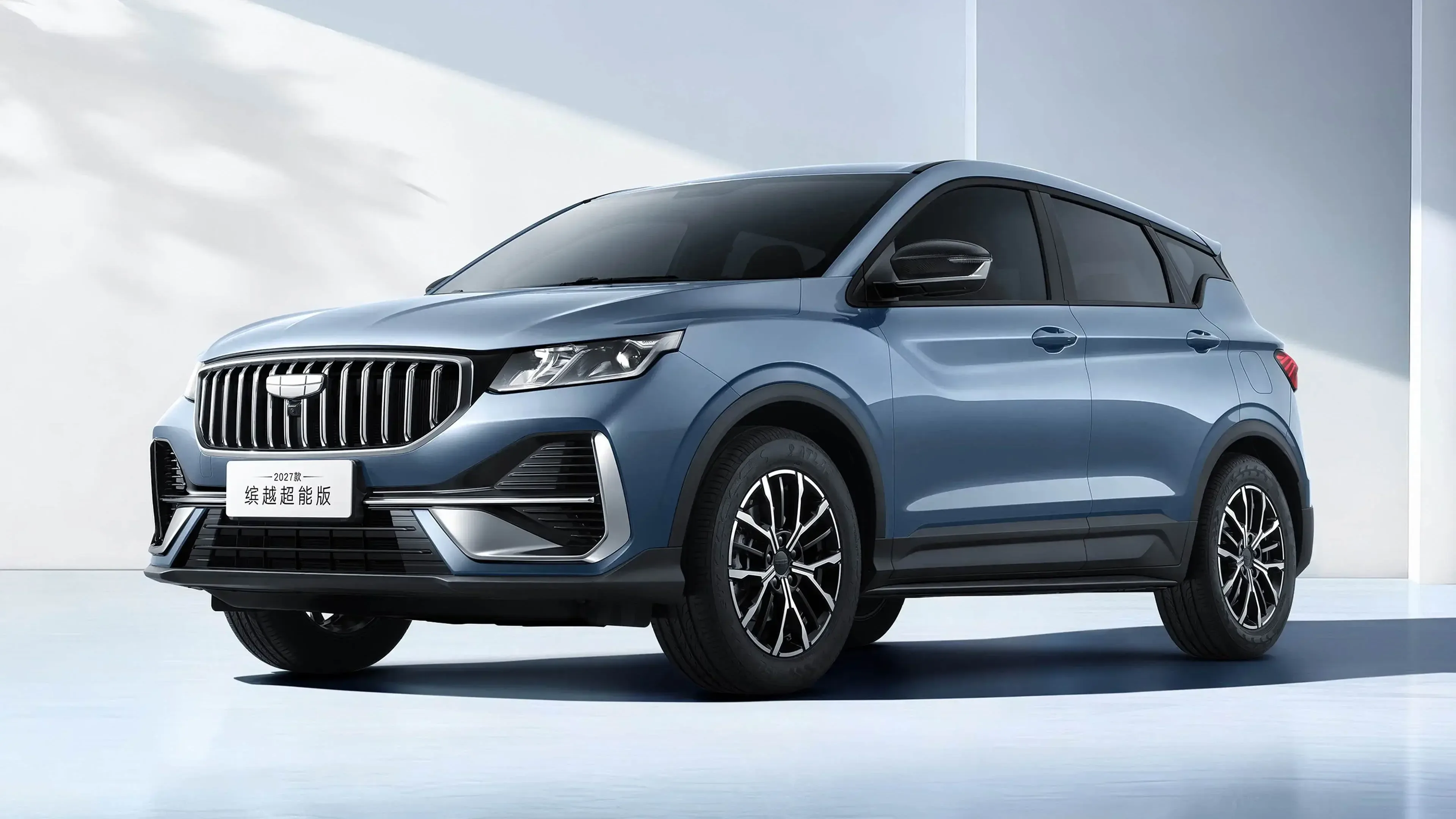 Geely подготовила серьёзный апгрейд кроссовера Coolray