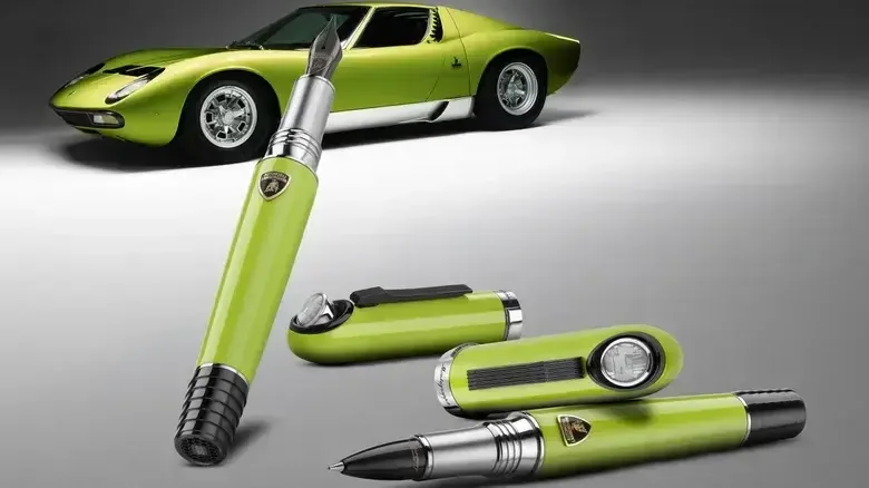 К 60-летию Lamborghini Miura итальянцы выпустили ручку со встроенной фарой за $ 10 тысяч